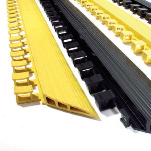 Deluxe Workplace Anti Fatigue Rubber Mat Edging 1074mm Yellow